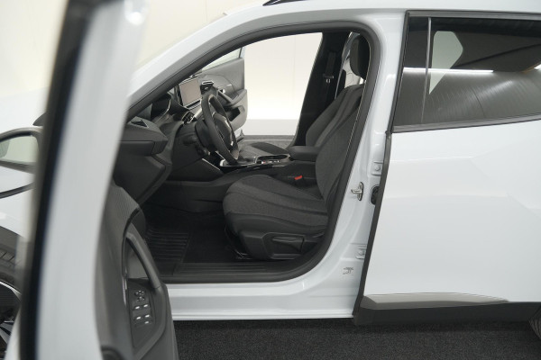 Peugeot 2008 PureTech 100 Allure | Camera | Navigatie | Parkeersensoren | Apple Carplay