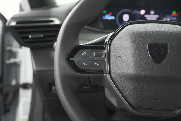 Peugeot 2008 PureTech 100 Allure | Camera | Navigatie | Parkeersensoren | Apple Carplay