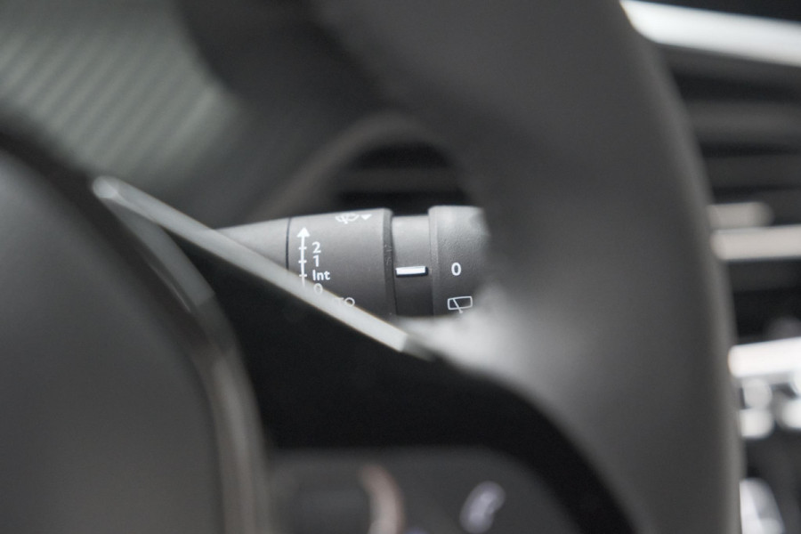 Peugeot 2008 PureTech 100 Allure | Camera | Navigatie | Parkeersensoren | Apple Carplay