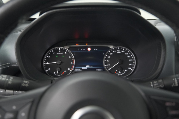 Nissan Juke 1.0 DIG-T Premiere Edition | Trekhaak | Camera | Apple Carplay | Parkeersensoren