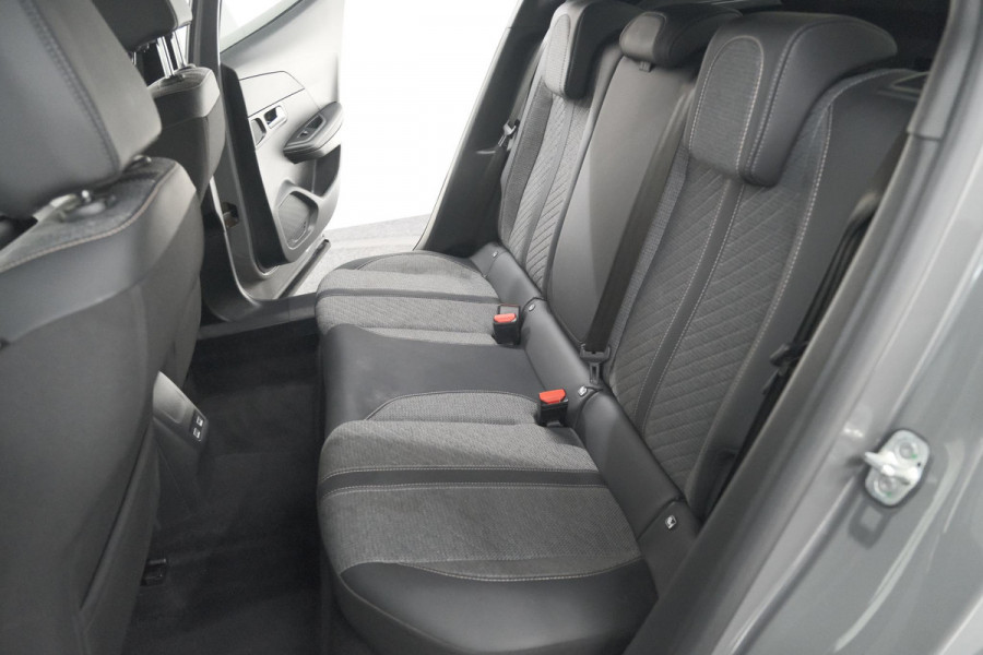 Peugeot 2008 PureTech 100 Allure | Camera | Navigatie | Parkeersensoren | Apple Carplay