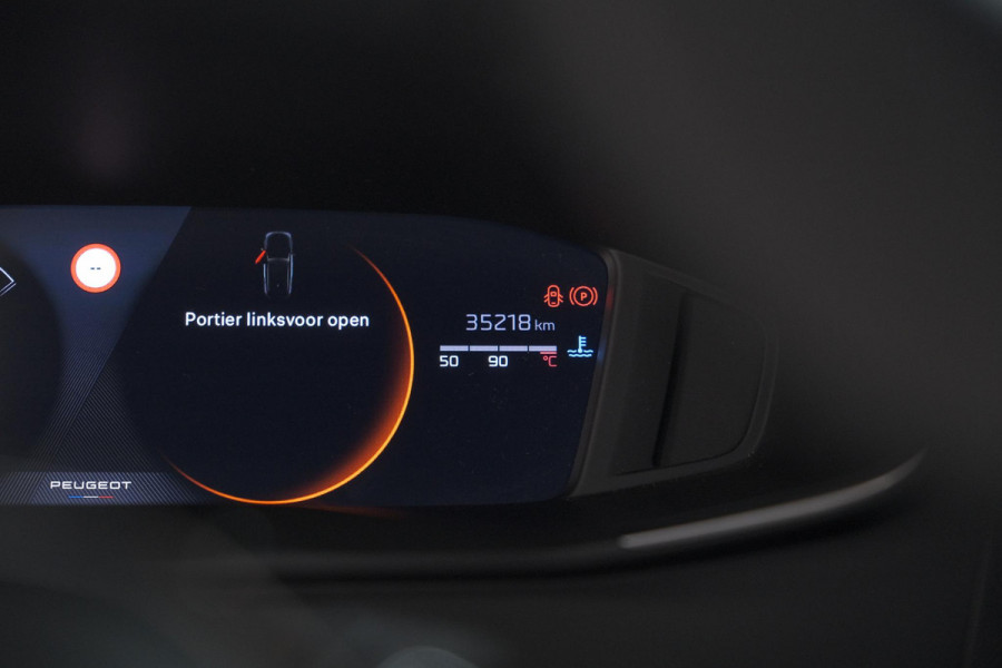 Peugeot 2008 PureTech 100 Allure | Camera | Navigatie | Parkeersensoren | Apple Carplay