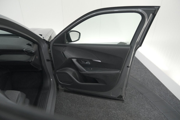 Peugeot 2008 PureTech 100 Allure | Camera | Navigatie | Parkeersensoren | Apple Carplay