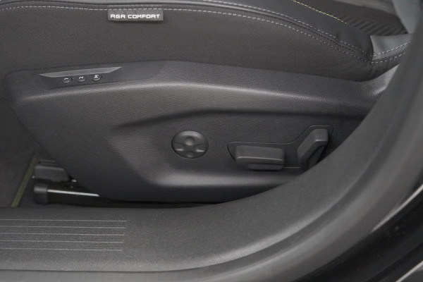 Peugeot 408 PureTech 130 EAT8 GT | 360 Camera | Adaptieve Cruise Control | Elektronische Kofferklep | Apple Carplay