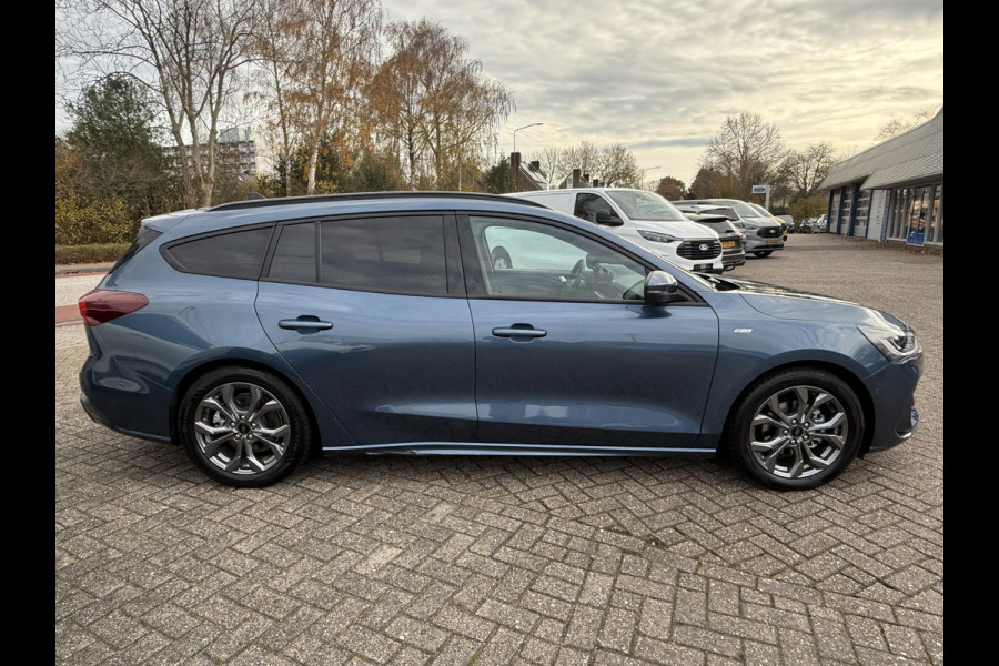 Ford FOCUS Wagon 1.0 EcoBoost Hybrid ST Line X 155pk | Trekhaak afneembaar | Panoramadak | Bang&Olufsen | Adaptive cruise control | Winter Pack | All season banden | Camera