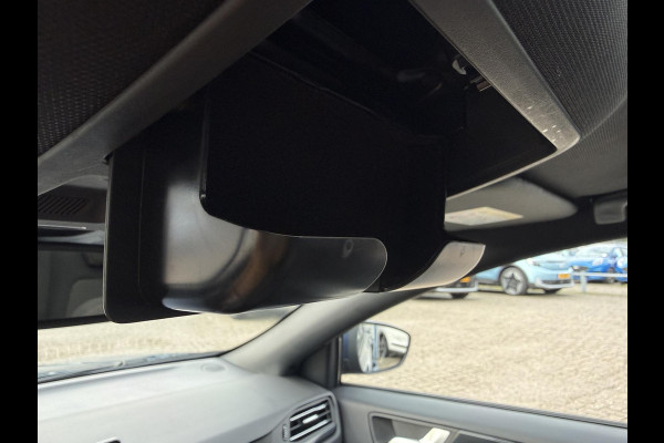 Ford FOCUS Wagon 1.0 EcoBoost Hybrid ST Line X 155pk | Trekhaak afneembaar | Panoramadak | Bang&Olufsen | Adaptive cruise control | Winter Pack | All season banden | Camera