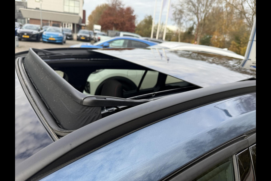 Ford FOCUS Wagon 1.0 EcoBoost Hybrid ST Line X 155pk | Trekhaak afneembaar | Panoramadak | Bang&Olufsen | Adaptive cruise control | Winter Pack | All season banden | Camera