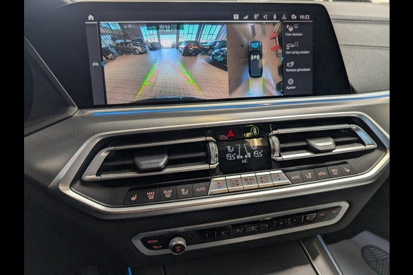 BMW X5 XDrive45e High Executive / M-Pakket / Luchtvering / Trekhaak