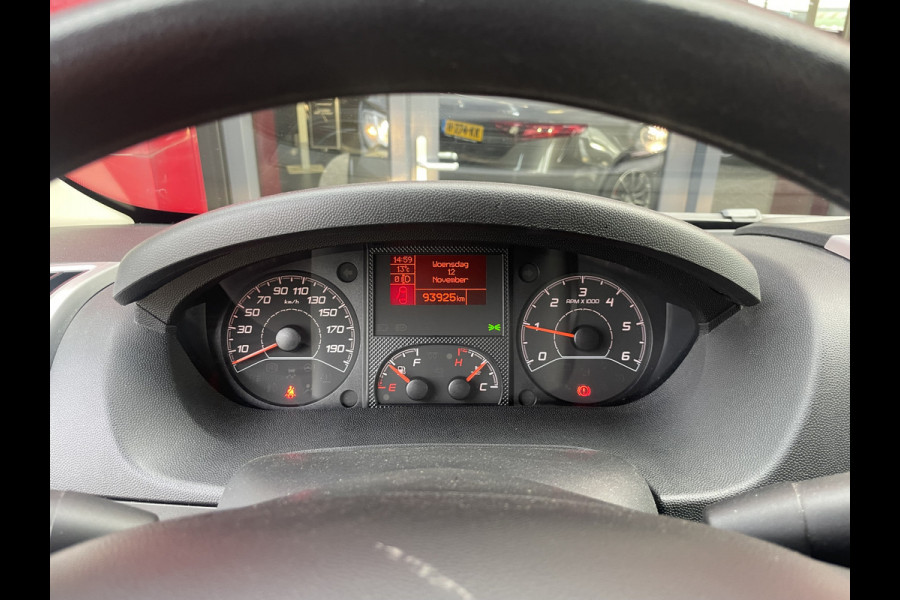 Fiat Ducato 30 2.3 MultiJet L1H1 | Trekhaak | Imperial | Climate control | Navigatie