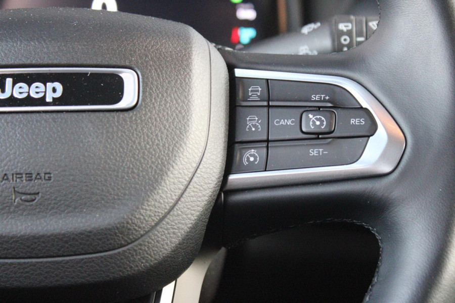 Jeep Compass 4xe 240PK Plug-in Hybrid ELECTRIC S | PANORAMSICH SCHUIF/KANTEL DAK | STOEL/STUUR VERWARMING | ALL SEASON BANDEN | 19" LICHTMETALEN VELGEN "GLOSSY BLACK" | ELEKTRISCH BEDIENBARE BESTUURDERSSTOEL | LEDEREN BEKLEDING | ADAPTIVE CRUISE CONTROL | NAVIGATIE | DRAADLOZE APPLE CARPLAY/ANDROID AUTO | DRAADLOZE TELEFOONLADER | DAB+ RADIO | ELEKTRISCH BEDIENBARE ACHTERKLEP | ACHTERUITRIJ CAMERA | KEYLESS ENTRY/START |