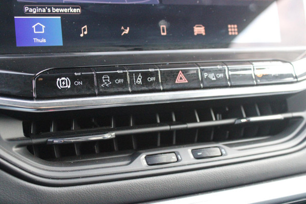 Jeep Compass 4xe 240PK Plug-in Hybrid ELECTRIC S | PANORAMSICH SCHUIF/KANTEL DAK | STOEL/STUUR VERWARMING | ALL SEASON BANDEN | 19" LICHTMETALEN VELGEN "GLOSSY BLACK" | ELEKTRISCH BEDIENBARE BESTUURDERSSTOEL | LEDEREN BEKLEDING | ADAPTIVE CRUISE CONTROL | NAVIGATIE | DRAADLOZE APPLE CARPLAY/ANDROID AUTO | DRAADLOZE TELEFOONLADER | DAB+ RADIO | ELEKTRISCH BEDIENBARE ACHTERKLEP | ACHTERUITRIJ CAMERA | KEYLESS ENTRY/START |