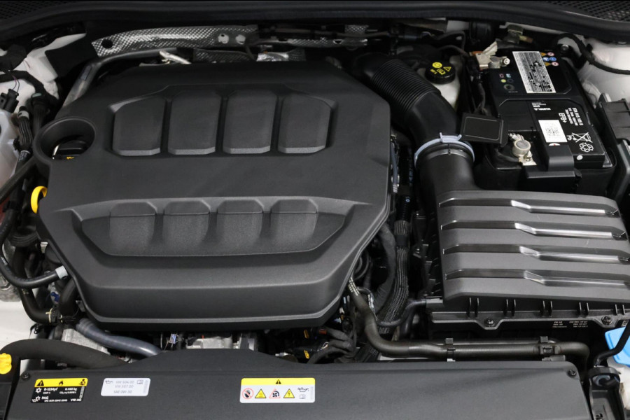 CUPRA Leon 2.0 TSI VZ 300+PK LED/VIRTUAL/SFEER/PANO/HALF LEER+S.VERWARMING/19"/CAM/ACC/ECC/12 MDN GARANTIE!