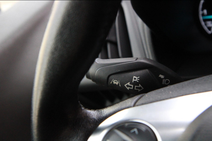 Ford Transit Connect 1.5 EcoBlue L1 Limited / Automaat / Camera / Trekhaak / BOM VOL!