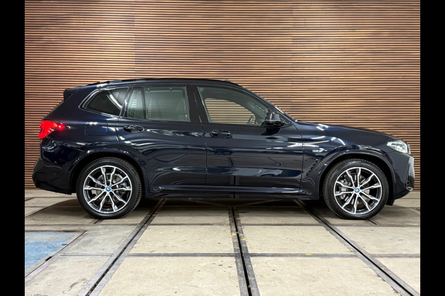 BMW X3 XDrive30e High Executive | Shadow Line | M-Sport | Pano | 20' inch | LED | Camera
