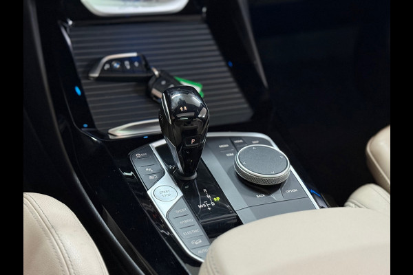 BMW X3 XDrive30e High Executive | Shadow Line | M-Sport | Pano | 20' inch | LED | Camera