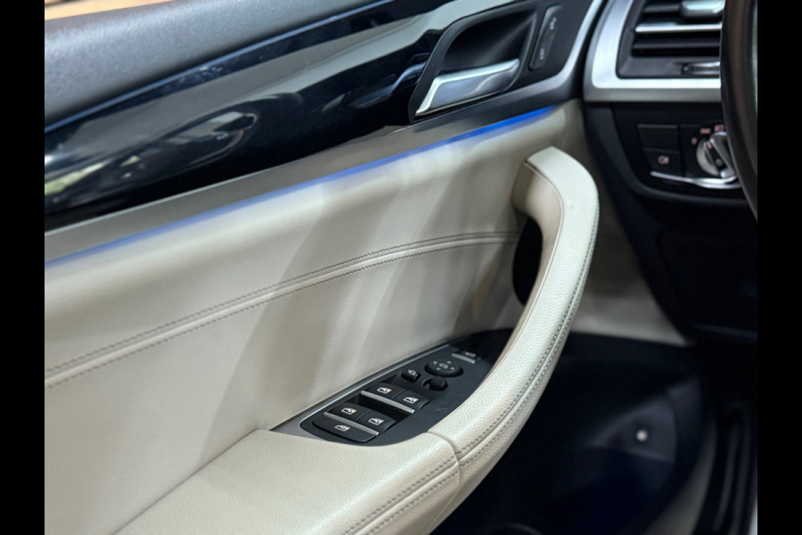 BMW X3 XDrive30e High Executive | Shadow Line | M-Sport | Pano | 20' inch | LED | Camera