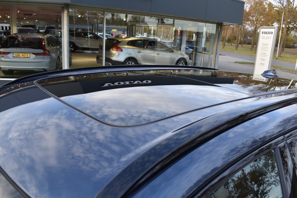 Volvo XC60 T8 AWD 455PK Plug-in Hybrid Ultra Dark | B&W | Luchtvering | HUD | Massage | Trekhaak | Stoelkoeling |