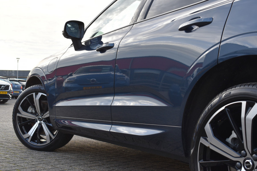 Volvo XC60 T8 AWD 455PK Plug-in Hybrid Ultra Dark | B&W | Luchtvering | HUD | Massage | Trekhaak | Stoelkoeling |