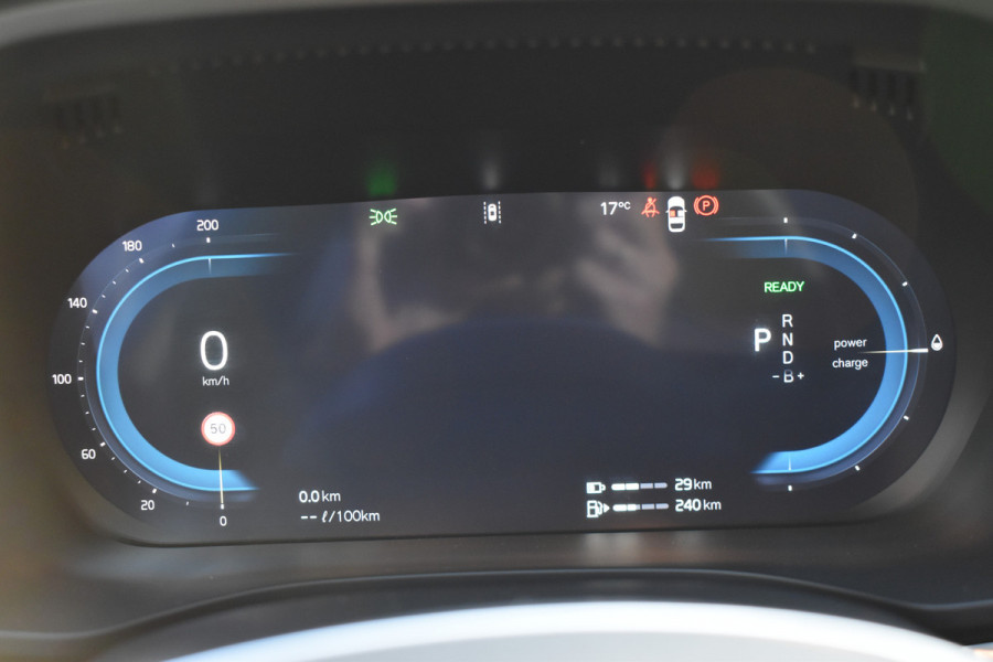 Volvo XC60 T8 AWD 455PK Plug-in Hybrid Ultra Dark | B&W | Luchtvering | HUD | Massage | Trekhaak | Stoelkoeling |