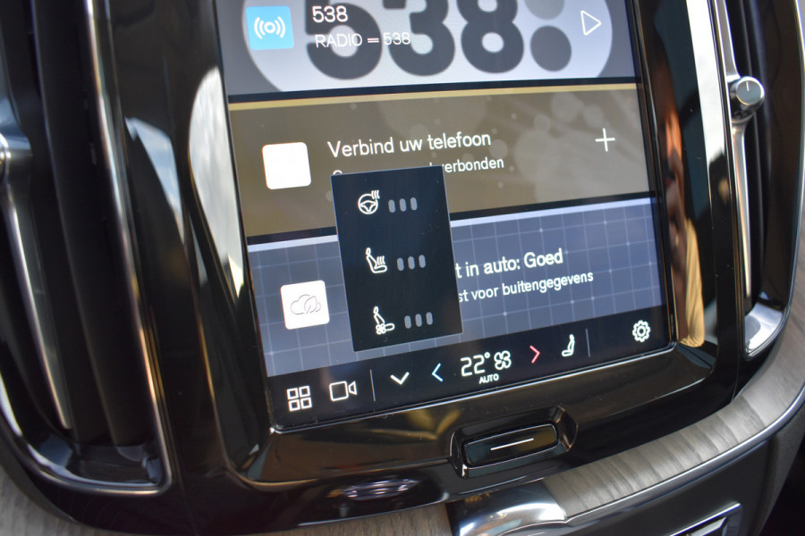 Volvo XC60 T8 AWD 455PK Plug-in Hybrid Ultra Dark | B&W | Luchtvering | HUD | Massage | Trekhaak | Stoelkoeling |