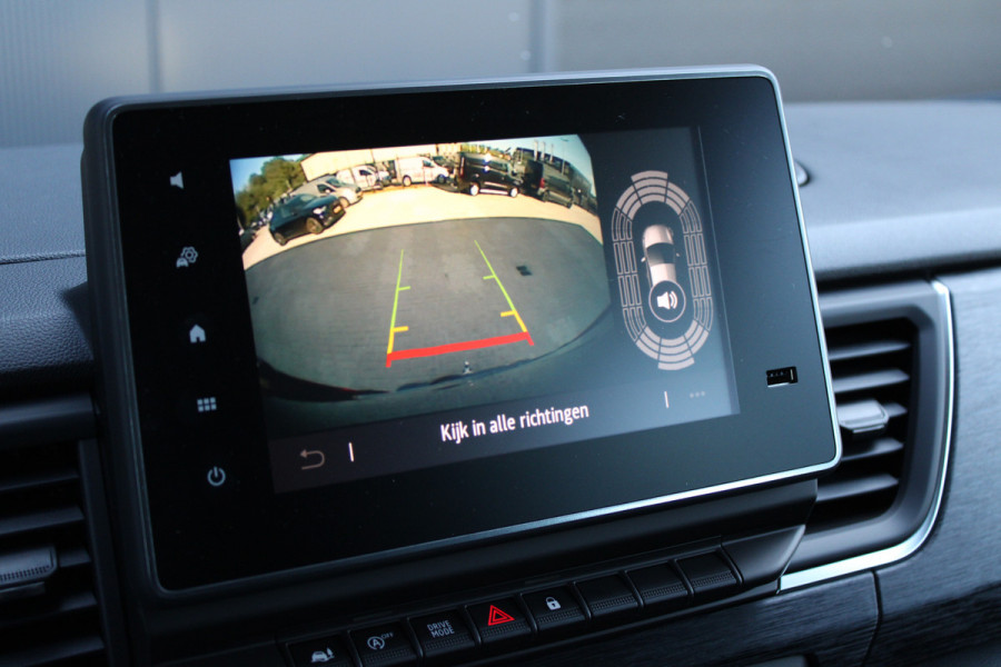 Renault Trafic 2.0 Blue dCi 170pk T29 L2H1 Extra DC - 2x Schuifdeur - Carplay - LED - Blind Spot - Navigatie - Camera - Trekhaak - Stoelverwarm