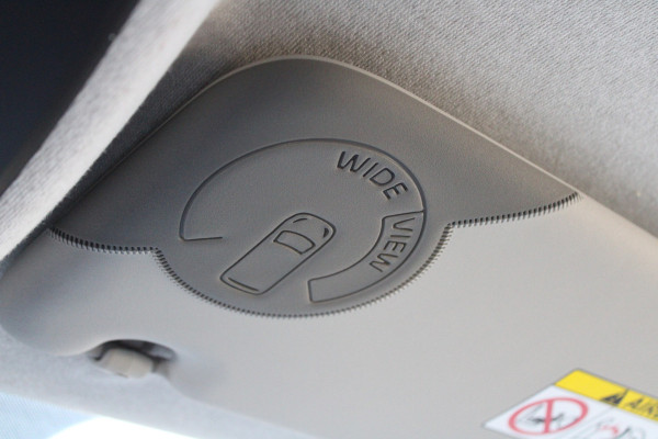 Renault Trafic 2.0 Blue dCi 170pk T29 L2H1 Extra DC - 2x Schuifdeur - Carplay - LED - Blind Spot - Navigatie - Camera - Trekhaak - Stoelverwarm