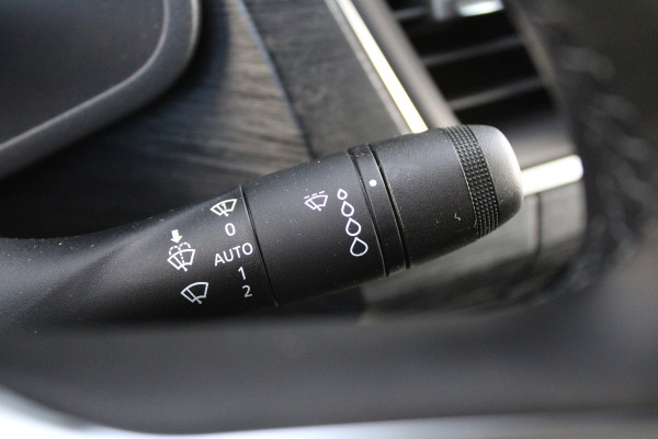 Renault Trafic 2.0 Blue dCi 170pk T29 L2H1 Extra DC - 2x Schuifdeur - Carplay - LED - Blind Spot - Navigatie - Camera - Trekhaak - Stoelverwarm