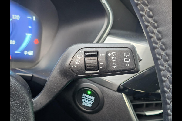 Ford Kuga 2.5 PHEV Titanium 225 pk | Wegklapbare trekhaak | Keyless entry | PDC v+a | Achteruitrijcamera | Lane assist | Climate control