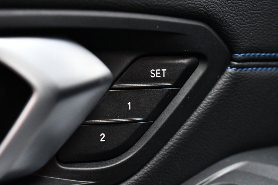 BMW 3 Serie Touring M340d xDrive Pano ACC HiFi El-zetels Adp-onderstel 19inch