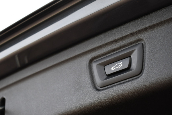 BMW 3 Serie Touring M340d xDrive Pano ACC HiFi El-zetels Adp-onderstel 19inch