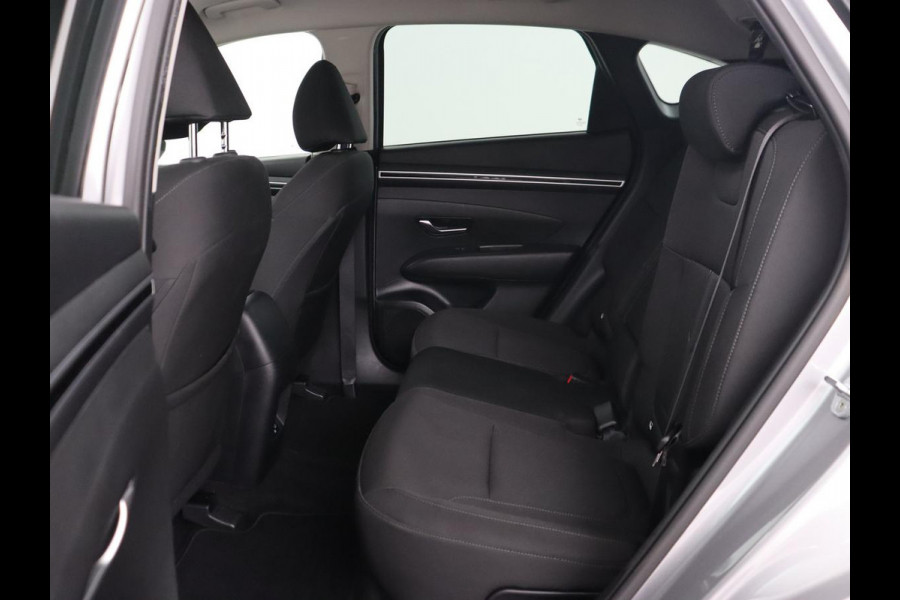Hyundai Tucson 1.6 T-GDI PHEV Comfort 4WD | Trekhaak | Carplay | Adaptive cruise | Camera | Climate control | Digital Cockpit | 19'' | Parkeerhulp | Bluetooth | Plug In