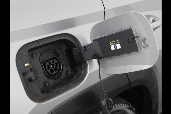 Hyundai Tucson 1.6 T-GDI PHEV Comfort 4WD | Trekhaak | Carplay | Adaptive cruise | Camera | Climate control | Digital Cockpit | 19'' | Parkeerhulp | Bluetooth | Plug In