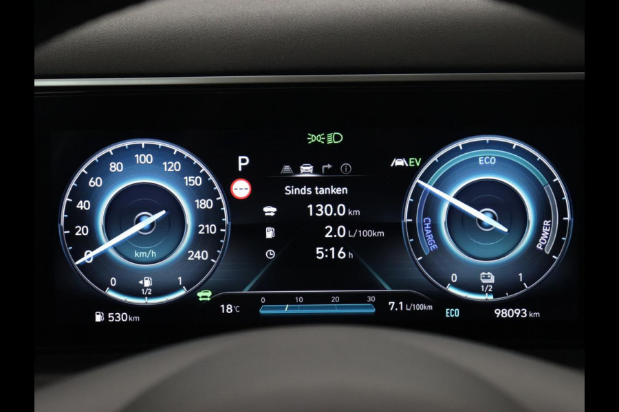 Hyundai Tucson 1.6 T-GDI PHEV Comfort 4WD | Trekhaak | Carplay | Adaptive cruise | Camera | Climate control | Digital Cockpit | 19'' | Parkeerhulp | Bluetooth | Plug In