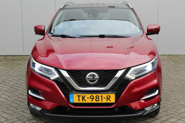 Nissan QASHQAI 1.2-115pk Tekna. Erg nette, luxe en betrouwbare hoogzitter ! Autm. airco, cruise control, 360gr camera, trekhaak, privacy glass, LM wielen, panoramadak, metallic lak, elektr. verstelb. best. stoel,  telefoonvoorb., navigatie, LED verlichting etc.