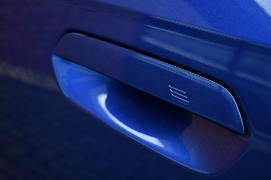 BMW X1 sDrive20i 170pk M-Sport Pano ACC HUD 360 H/K 19inch El-zetels