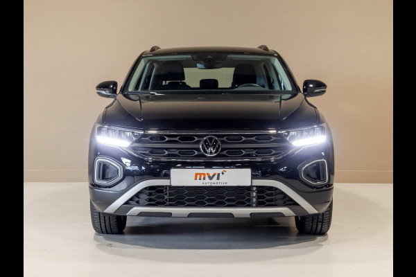 Volkswagen T-Roc 1.5 TSI Life Edition / 150pk / Stoel en stuurverwarming / Achteruitrij camera /