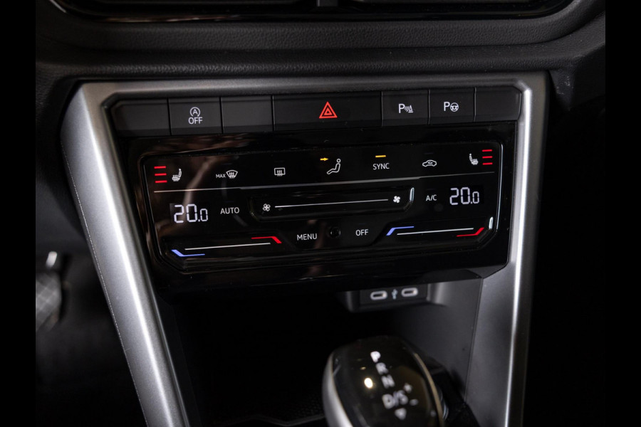 Volkswagen T-Roc 1.5 TSI Life Edition / 150pk / Stoel en stuurverwarming / Achteruitrij camera /