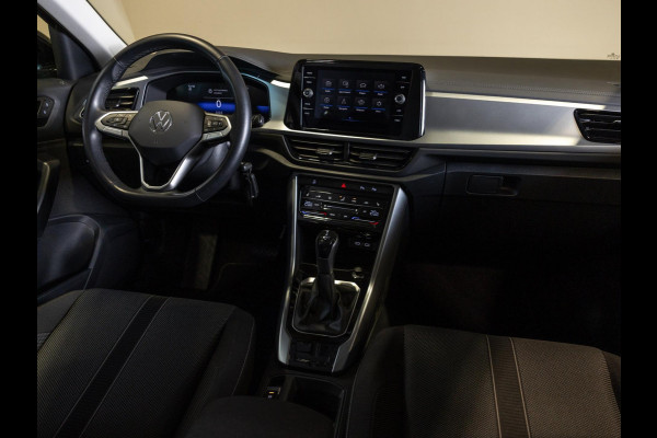 Volkswagen T-Roc 1.5 TSI Life Edition / 150pk / Stoel en stuurverwarming / Achteruitrij camera /