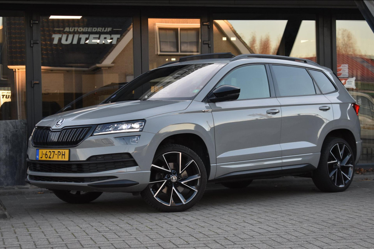 Škoda Karoq 1.5 TSI ACT Sportline MJ21 | TREKHAAK | PANO | APPLE CARPLAY | SFEERVERLICHTING | ANDROID AUTO | DEALER OND. | CANTON