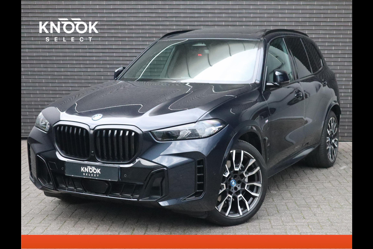 BMW X5 xDrive50e High Executive M Sport Pakket Automaat / Live Cockpit Plus / Panoramadak / Trekhaak / Luchtvering / Harman Kardon / Comfortstoelen / Warmtecomfortpakket / Sfeerverlichting / Active Protection / Shadow Line / 21 Inch