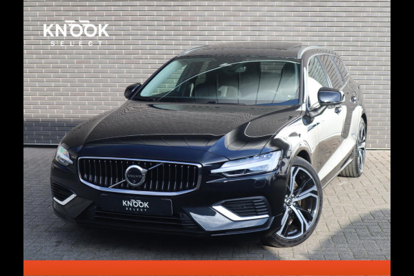 Volvo V60 2.0 T8 Plug-in hybrid AWD Ultimate Bright Automaat / Navigatiesysteem / Panoramadak / Trekhaak / Head-Up Display / Leder / Harman Kardon / Stoelverwarming / Achteruitrijcamera / Extra Getint Glas
