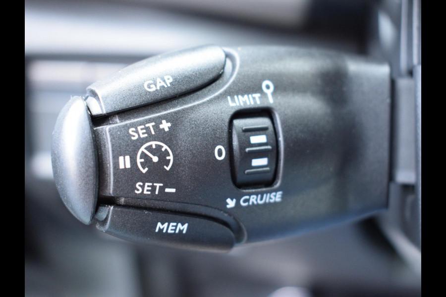 Citroën C5 Aircross 1.2 PureTech Business Plus 130 PK | SCHUIF / KANTELDAK | AUTOMAAT | SENSOREN MET CAMERA |