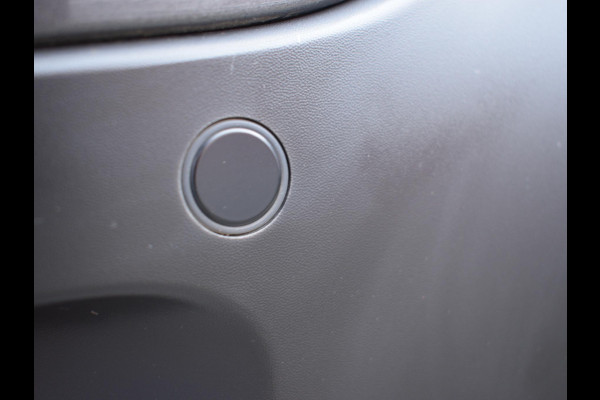 Citroën C5 Aircross 1.2 PureTech Business Plus 130 PK | SCHUIF / KANTELDAK | AUTOMAAT | SENSOREN MET CAMERA |