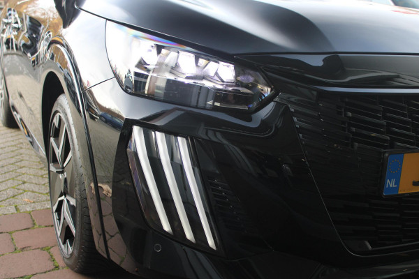 Peugeot 208 1.2 100PK GT | DRAADLOZE APPLE CARPLAY/ANDROID AUTO | 17" LICHTMETALEN VELGEN | DRAADLOZE TELEFOONLADER | ACHTERUITRIJ CAMERA | CRUISE CONTROL | FULL LED KOPLAMPEN | KEYLESS ENTRY/START | CLIMATE CONTROL | PARKEERSENSOREN VOOR EN ACHTER | GETINTE ACHETRRUITEN |