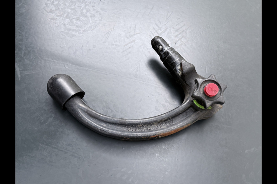 Peugeot 5008 T131PK AUT-8 7-Pers. Pano-Dak Elektr.Stoel+Geheug. Adaptive-Cruise Afn.Trekhaak Apple Android Carplay Navi 360-Camera Elektr.A-K Virtual Cockpit (Digidash) Pack City 1+2 Privacy Glas Orig.NLse auto, 1e eigenaar,  dealer onderhouden. € 45.000 nieuw!