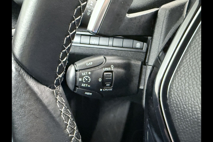 Peugeot 5008 T131PK AUT-8 7-Pers. Pano-Dak Elektr.Stoel+Geheug. Adaptive-Cruise Afn.Trekhaak Apple Android Carplay Navi 360-Camera Elektr.A-K Virtual Cockpit (Digidash) Pack City 1+2 Privacy Glas Orig.NLse auto, 1e eigenaar,  dealer onderhouden. € 45.000 nieuw!