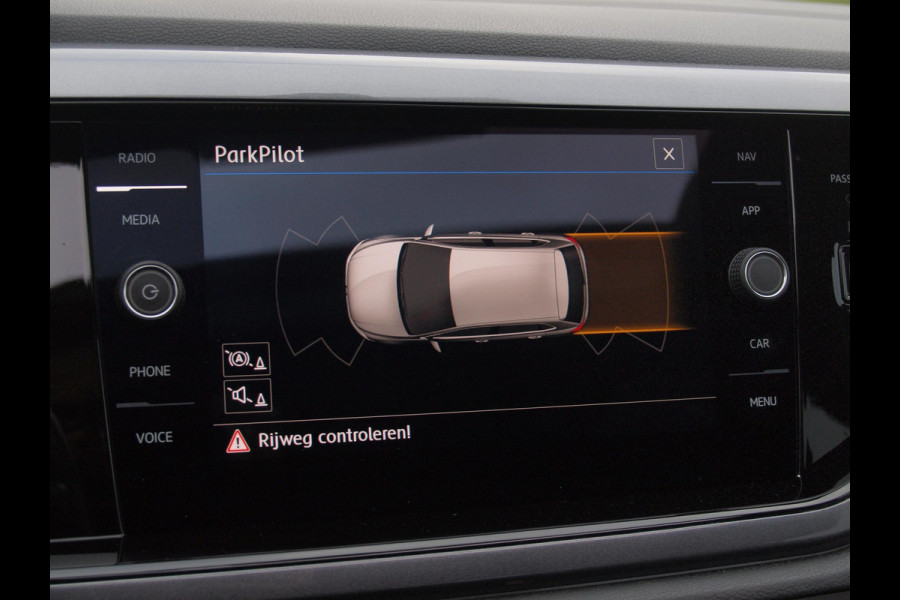 Volkswagen Polo 1.0 TSI Highline R-Line | Panoramadak | Apple Carplay | Cruise Control | Automaat |