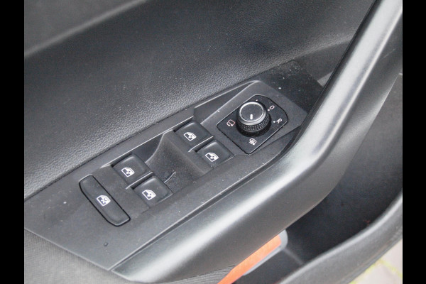 Volkswagen Polo 1.0 TSI Highline R-Line | Panoramadak | Apple Carplay | Cruise Control | Automaat |