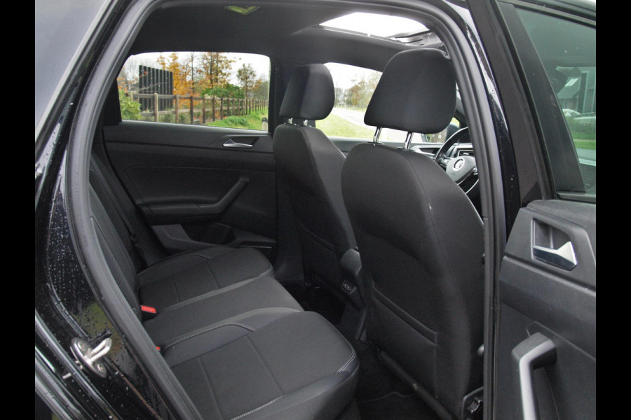 Volkswagen Polo 1.0 TSI Highline R-Line | Panoramadak | Apple Carplay | Cruise Control | Automaat |