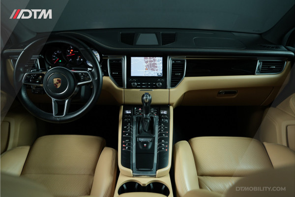 Porsche Macan 2.0 | Panoramadak | Elektrische Trekhaak | Keyless